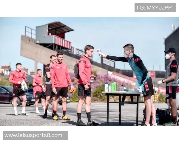 精彩足球比赛视频集锦尽享激情瞬间与经典回顾 精彩足球比赛视频集锦尽享激情瞬间与经典回顾