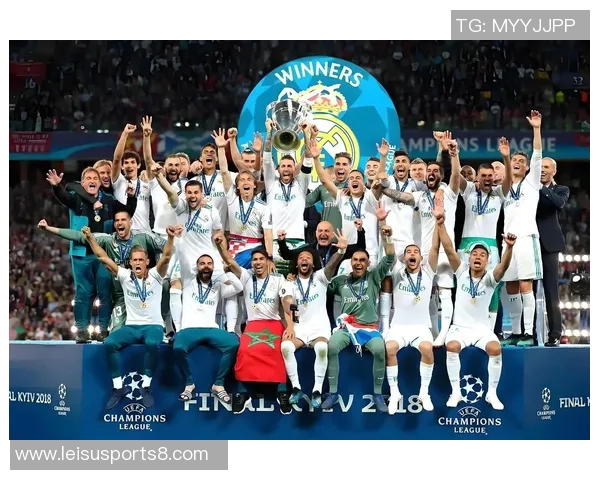 足球队衣的魅力与文化探讨如何选择适合自己的球队装备 足球队衣的魅力与文化探讨如何选择适合自己的球队装备